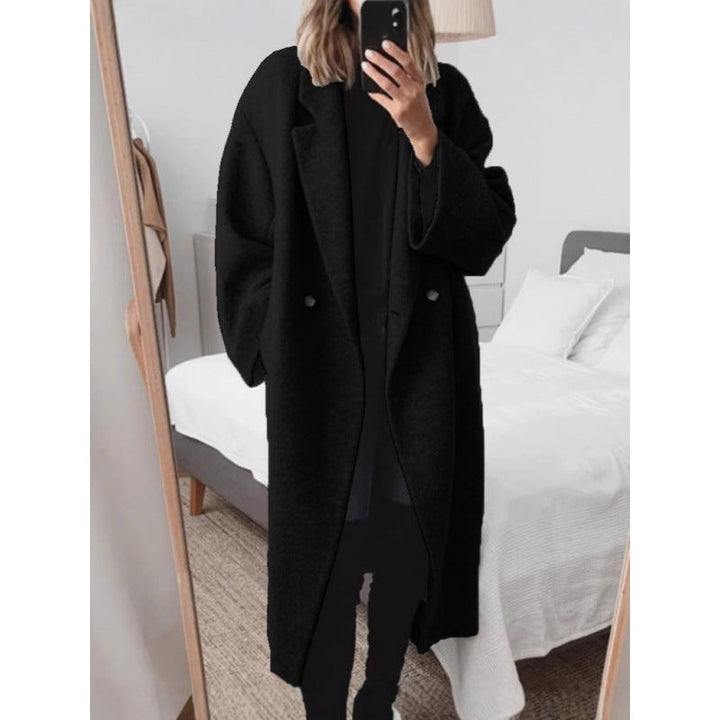 Women’s Oversized Coat with Notched Lapels and Double-Breasted Button Closure