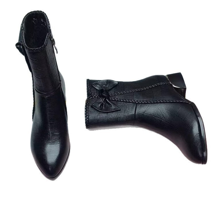 Women's pointed-toe ankle boots