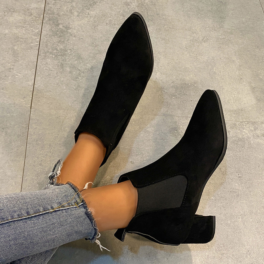 Women’s ankle boots with non-slip soles and a comfortable fit