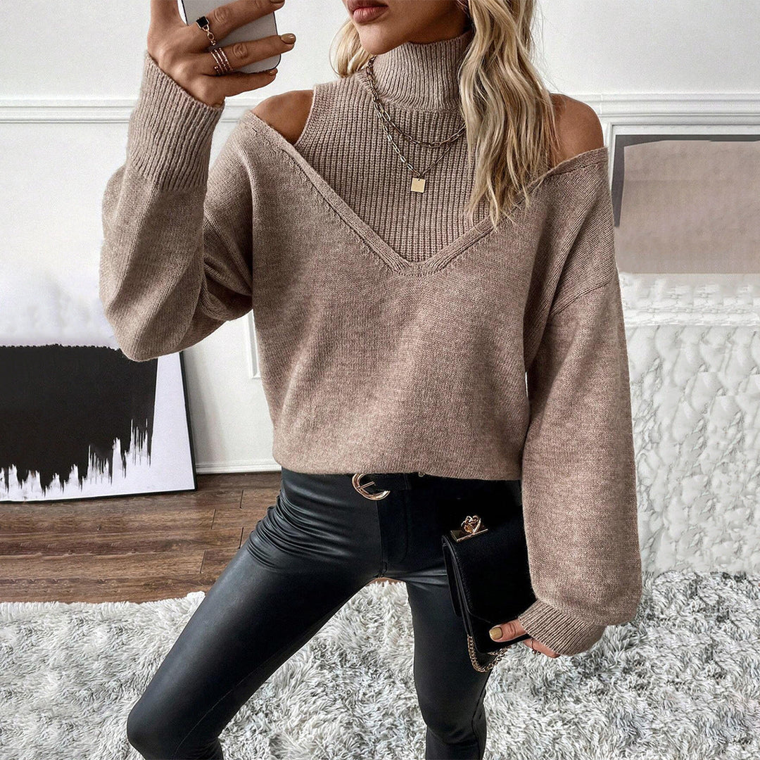 Women's long-sleeved turtleneck sweater