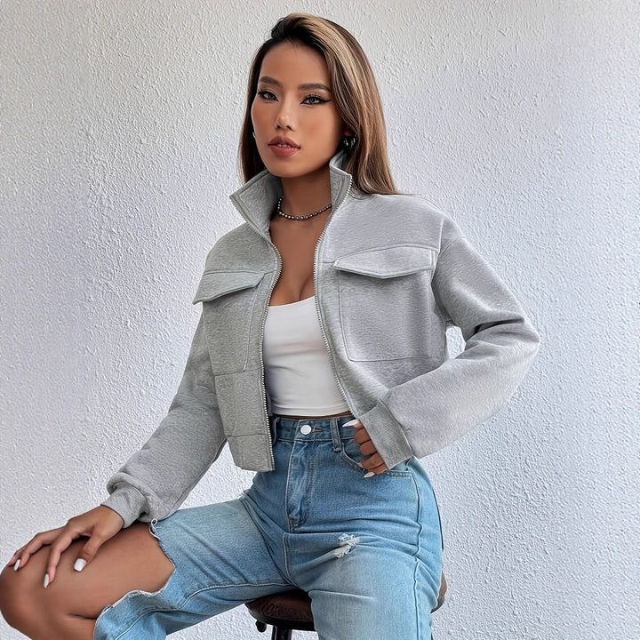 Women's cropped casual jacket with pockets and zipper