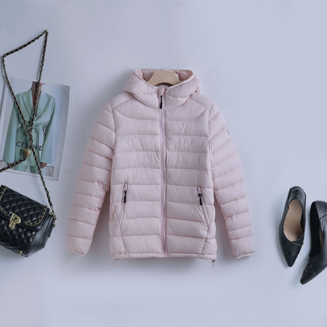 Women’s ultra-light quilted hooded jacket with an adjustable drawstring waist