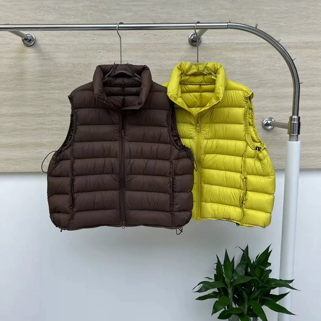 Women's lightweight quilted thermal vest with a two-way zipper