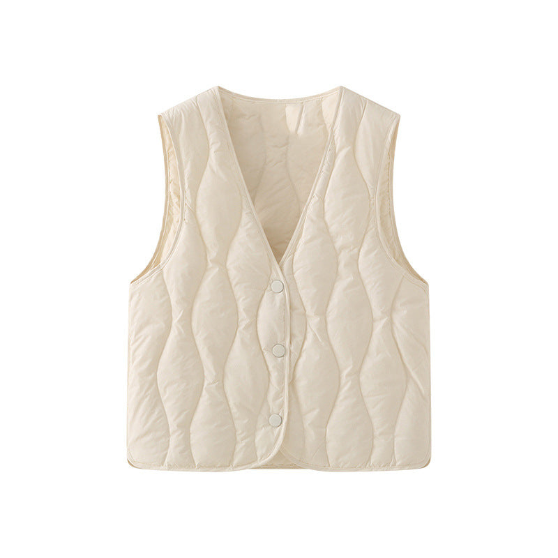 Women's quilted thermal vest with a V-neck and snap-button placket