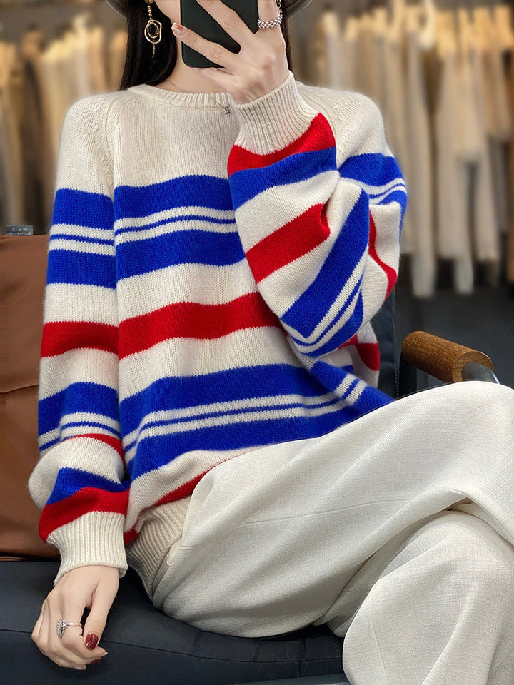 Women's oversized crew-neck pullover with stripes