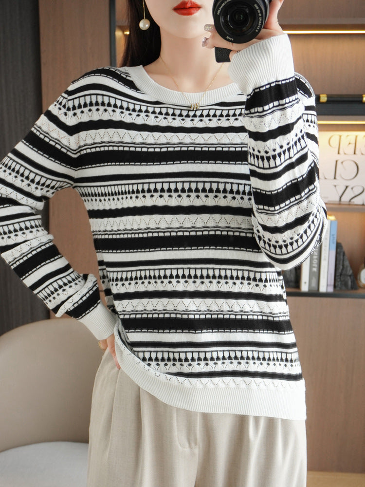 Women's crew-neck sweater with stripes