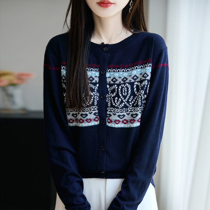 Women's cardigan with a round neckline and long sleeves