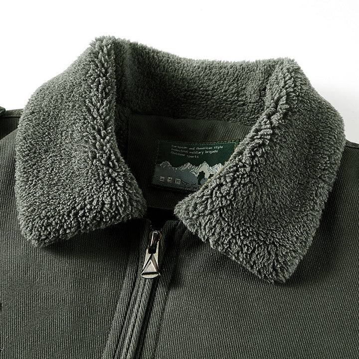 Men’s long-sleeve jacket with buttons and pockets