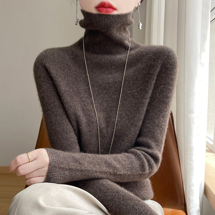 Women's slim-fit turtleneck sweater