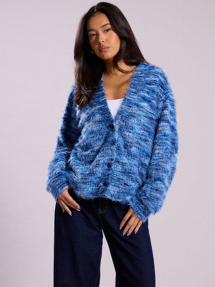 Women's oversized long-sleeve pullover