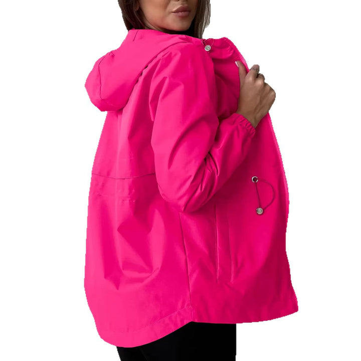Women's outdoor jacket with adjustable hood and spacious pockets