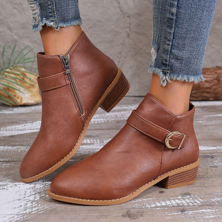 Women’s ankle boots with a cushioned footbed and practical zipper