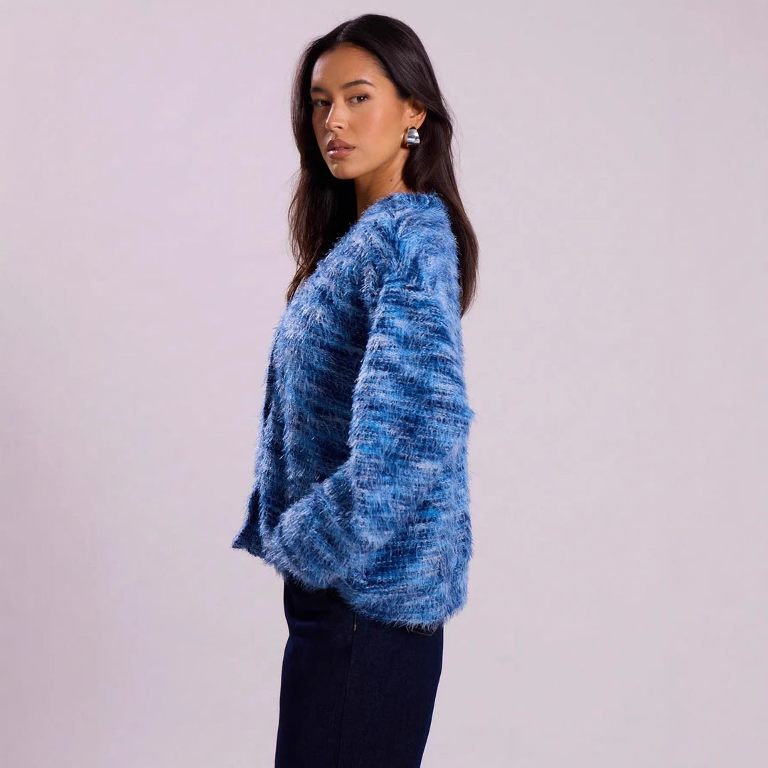 Women's oversized long-sleeve pullover
