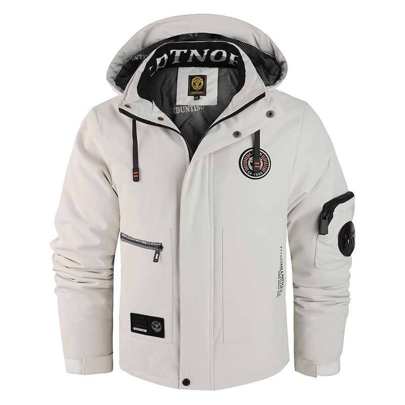 Men’s padded wind- and weatherproof jacket with hood and utility pockets