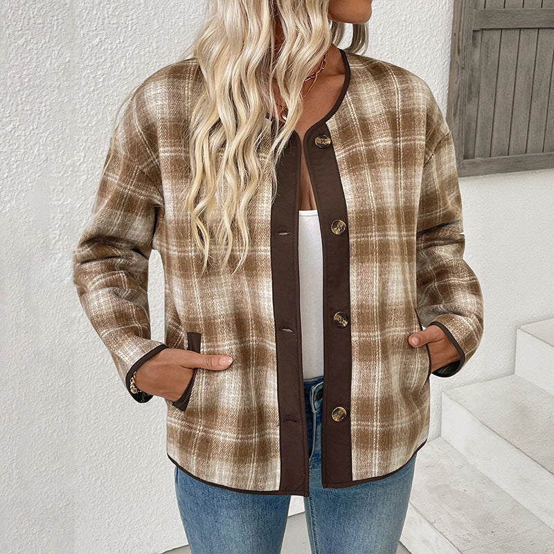 Women's checked transitional jacket with a round neckline and pockets