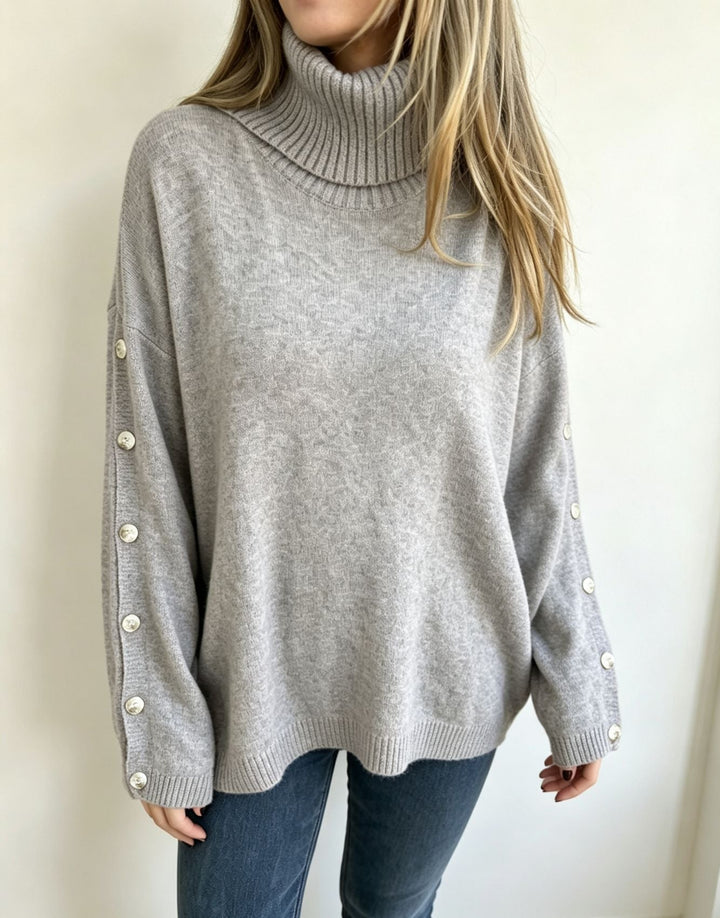 Mara | Women's Oversized Long-Sleeve Turtleneck Sweater with Buttons