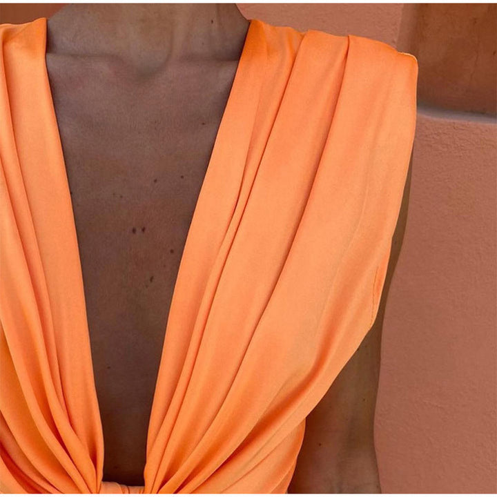Isabella | Evening dress with deep neckline