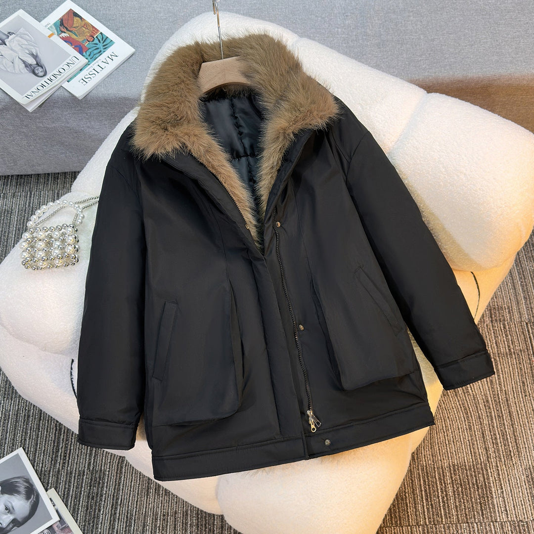 Women’s mid-length winter parka with detachable faux-fur collar