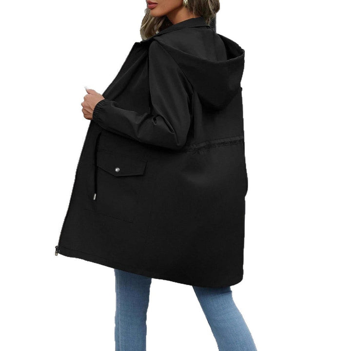 Women's water-repellent transitional jacket with a drawstring waist and hood