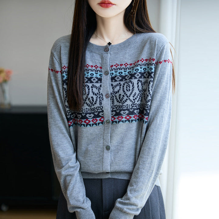 Women's cardigan with a round neckline and long sleeves