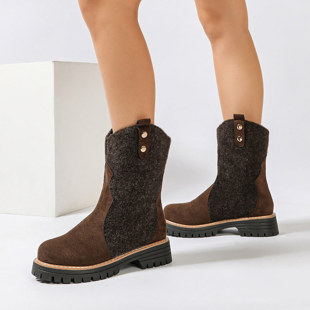 Women’s winter boots with fleece and a durable rubber sole