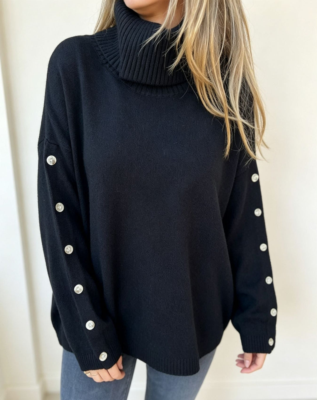 Mara | Women's Oversized Long-Sleeve Turtleneck Sweater with Buttons