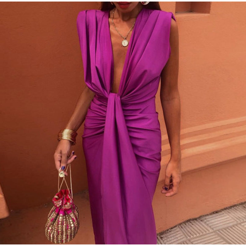 Isabella | Evening dress with deep neckline