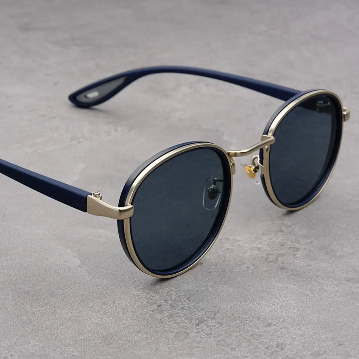 Carson - Elegant Sunglasses
