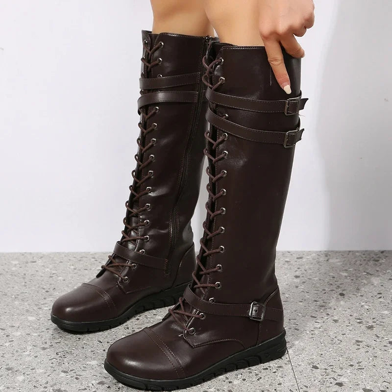 Women's lace-up boots with belt