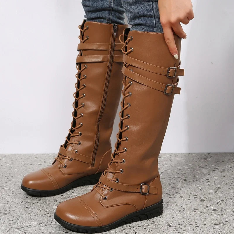 Women's lace-up boots with belt