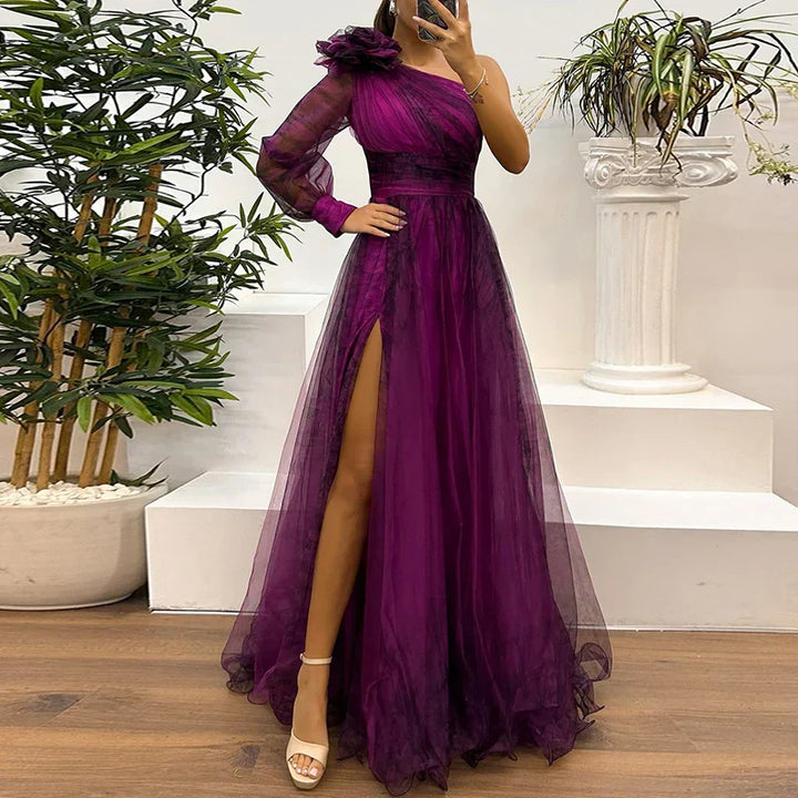 Sienna – Trendy Maxi Dress with One Shoulder and Mesh Print