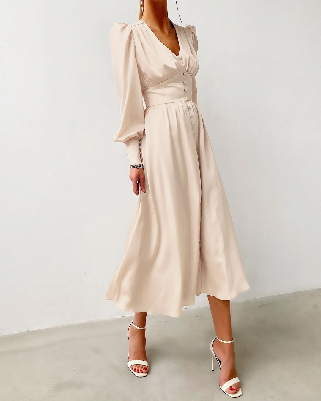 Arya | Women's V-Neck Button-Up Midi Dress