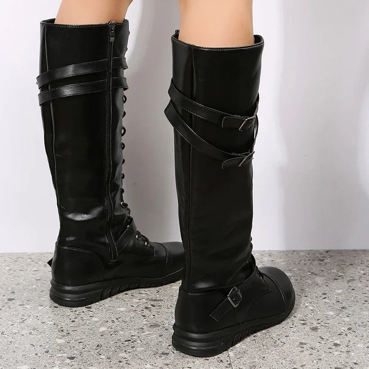 Women's lace-up boots with belt