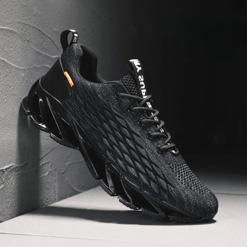 Men’s running sneakers with lace-up closure