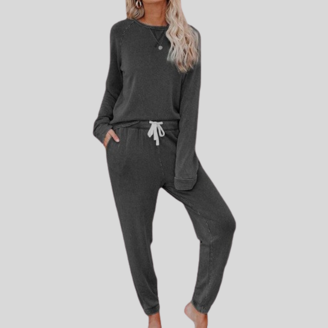 Josie™ - Casual Long-Sleeve and Sweatpants Set