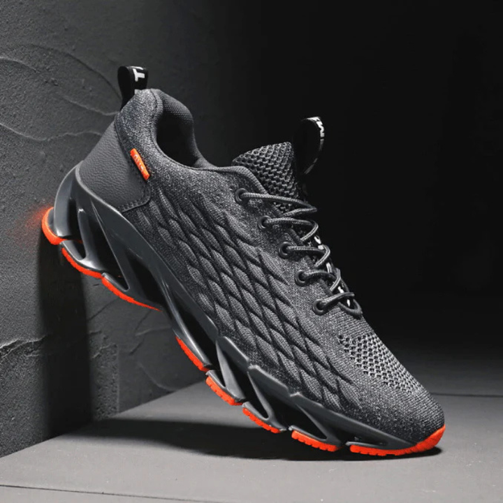 Men’s running sneakers with lace-up closure