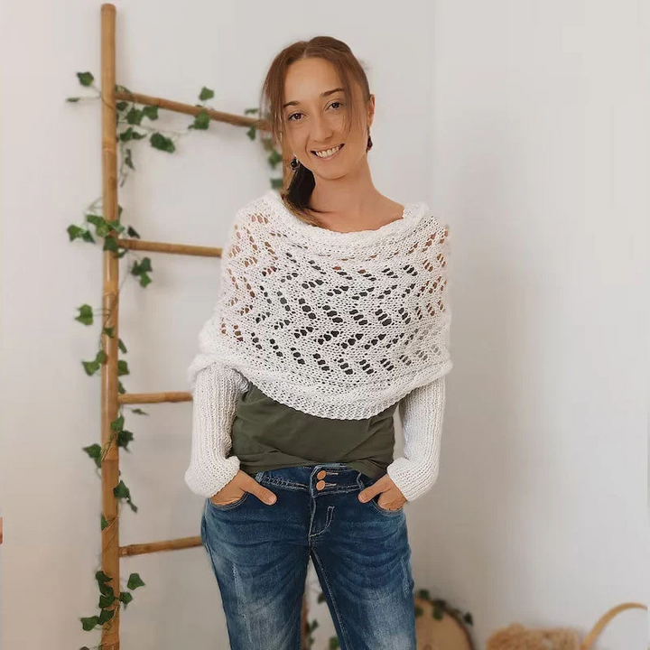 Eleonora - Scarf With Sleeves
