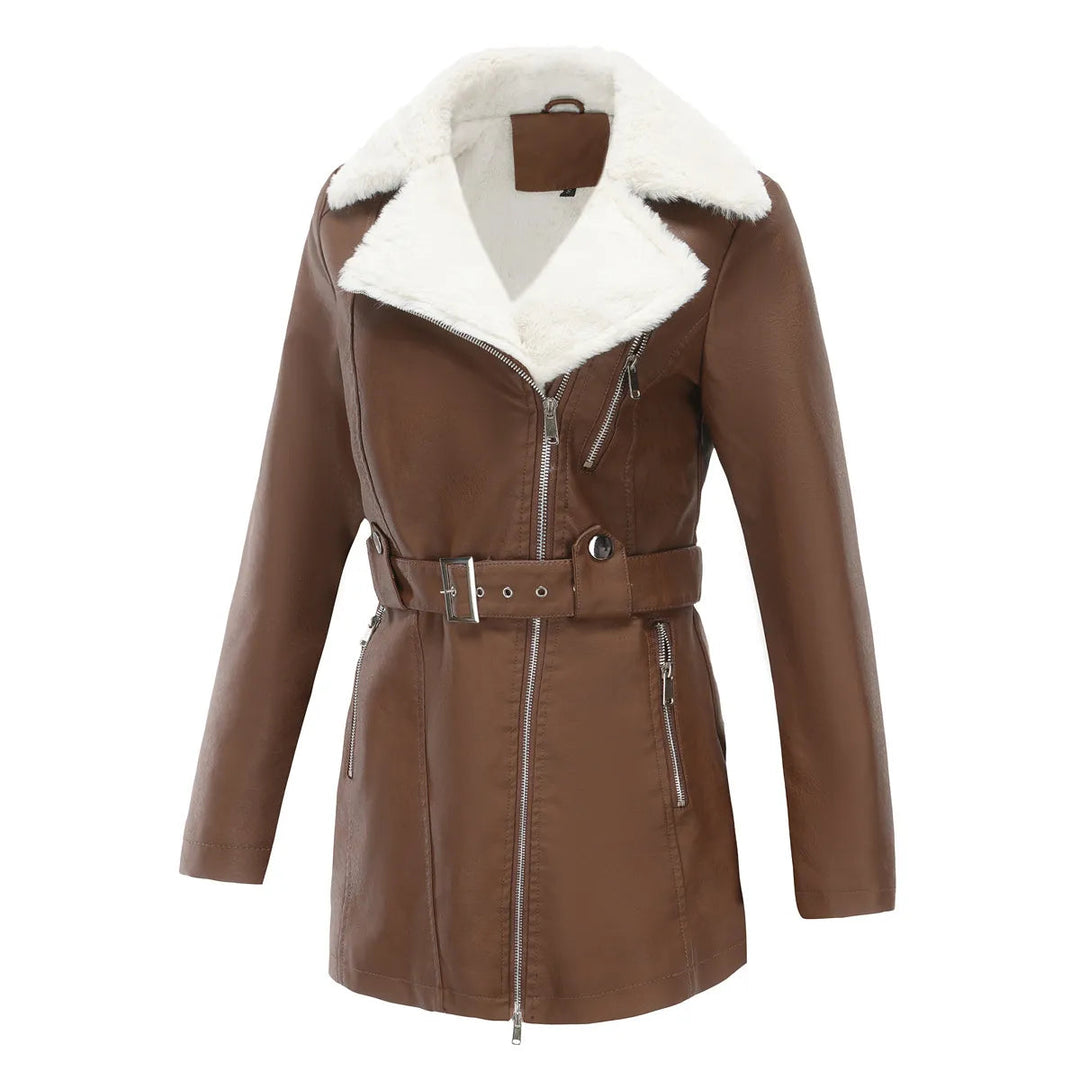 Women's winter coat with belt and pockets