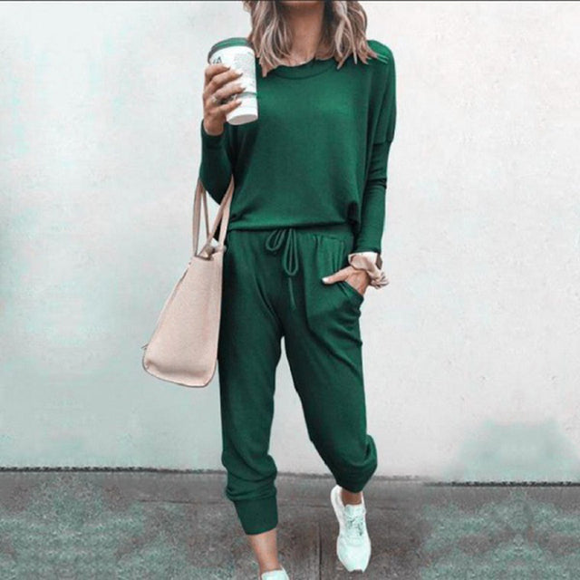 HATTIE - Stylish Two-Piece Set for Women