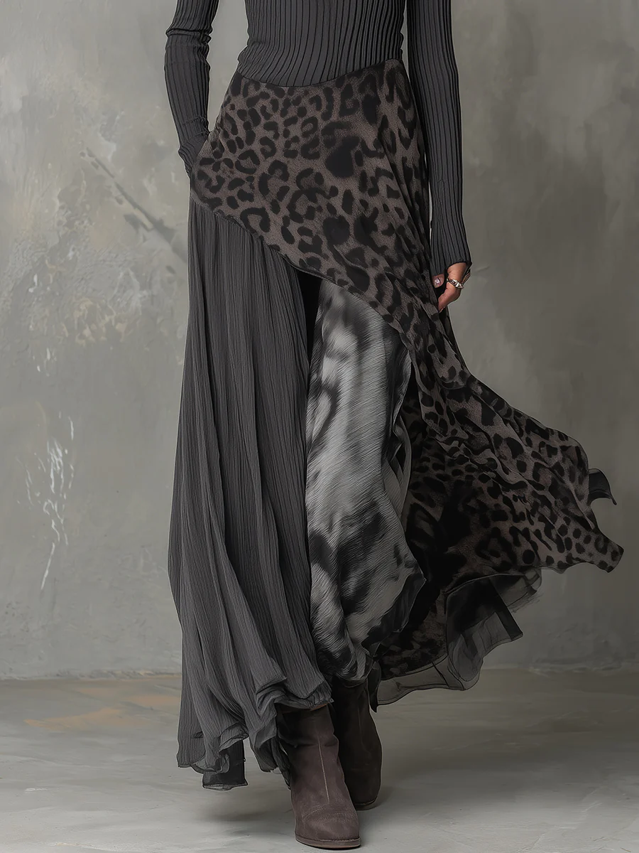 Maxi dress with gray stripes and leopard print, irregular hem