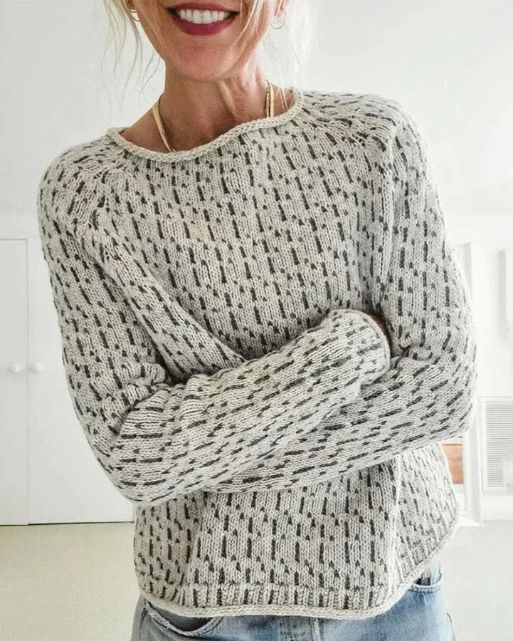 Veronika - The Chic Sweater