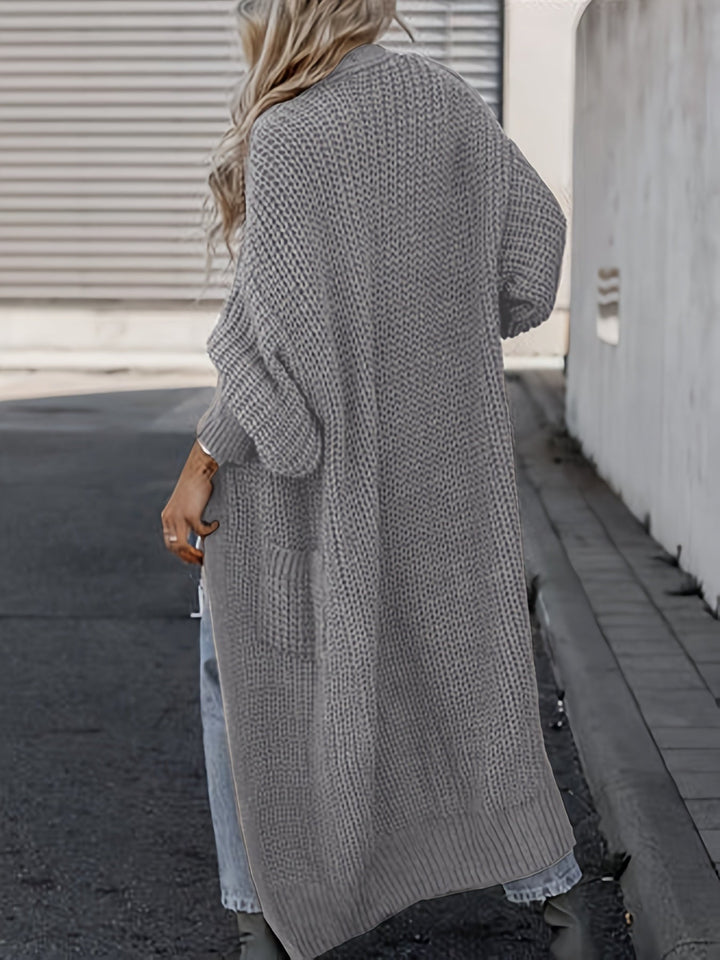 Women’s maxi cardigan with long sleeves and pockets
