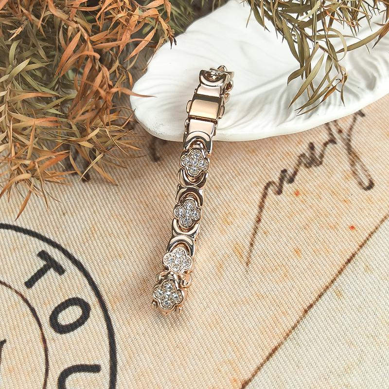 Aurelia™ – Elegant Magnetic Copper Bracelet