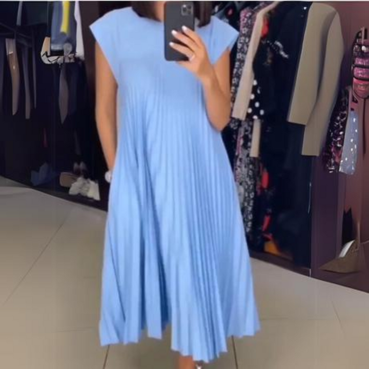Alexa - Light and Fresh Pleated Dress