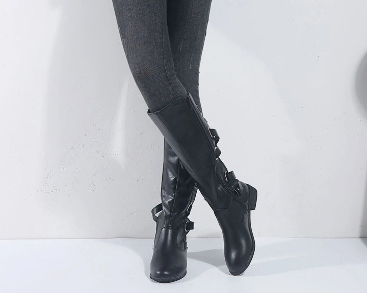 Kalinda | Women’s ankle-high riding boots with back buckles