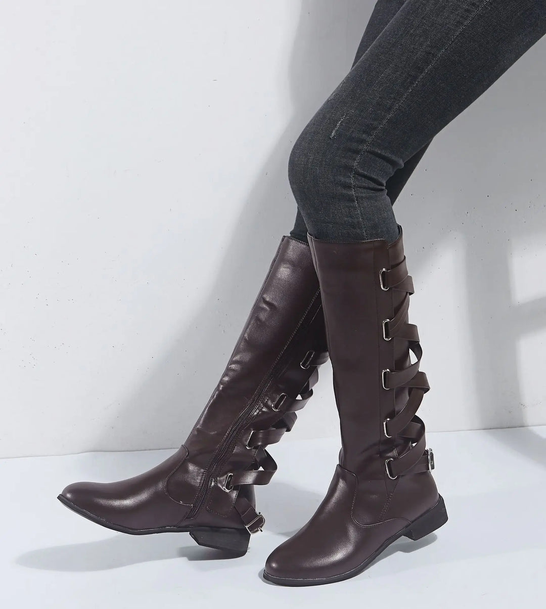 Kalinda | Women’s ankle-high riding boots with back buckles