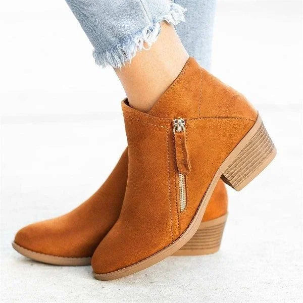Renza - Relaxed Low-Heel Leather Ankle Boots