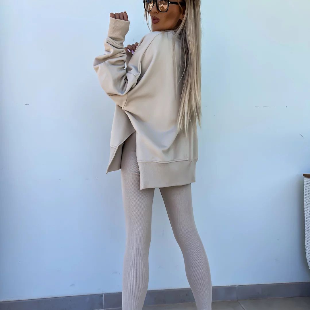 Alice - Oversized Sweatshirt And Leggings