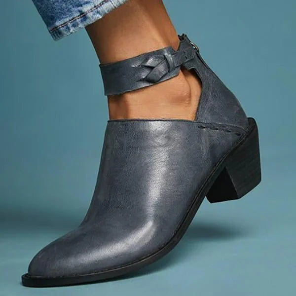 Livia™ | Comfortable leather sandal with heel