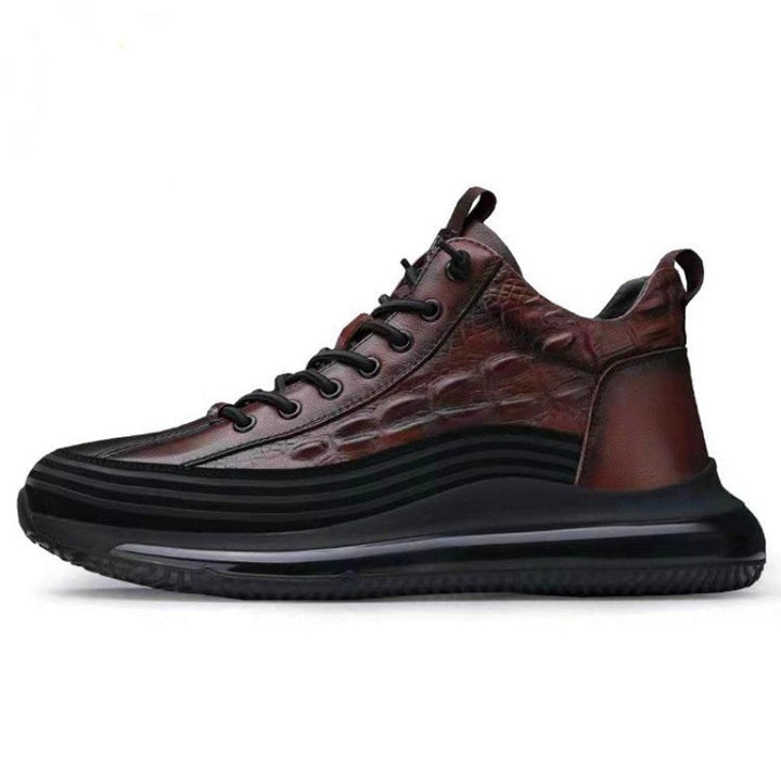 Men’s sneakers with crocodile embossing and laces